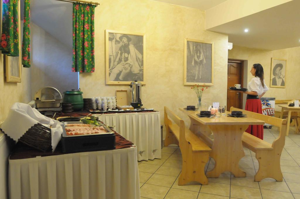 Willa Skorusyna Bed & Breakfast Gliczarow Bagian luar foto